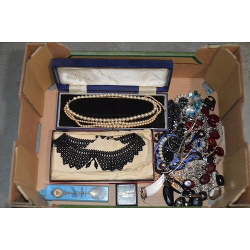 304 - Box of costume jewellery