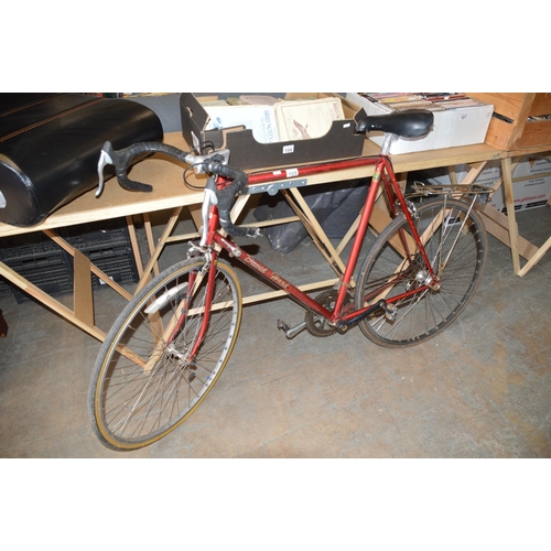 105 - Gents Raleigh bike