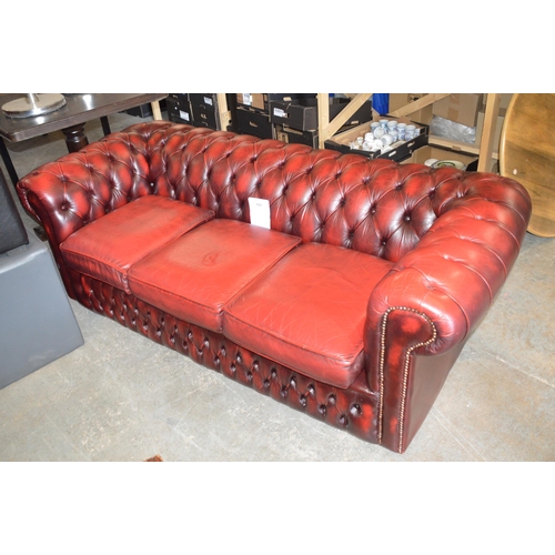 157 - Chesterfield sofa