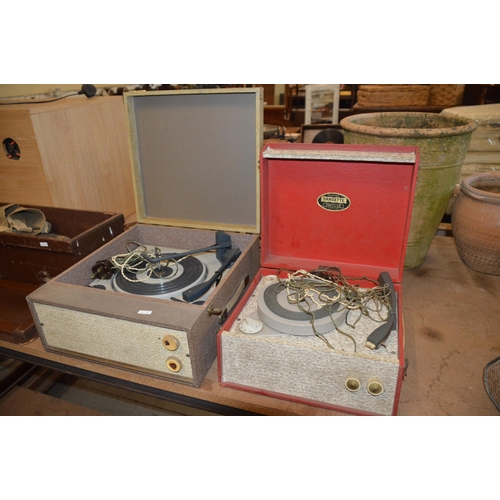 44 - 2 vintage record players