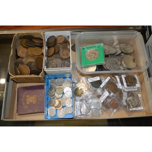 332 - Coins - large qty of assorted coins