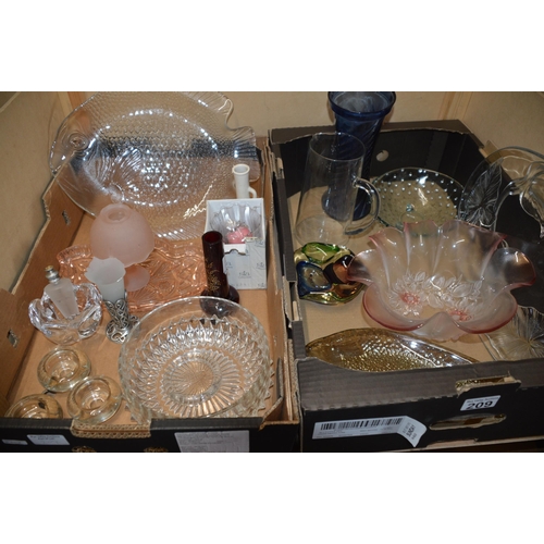 209 - 2 boxes of glassware