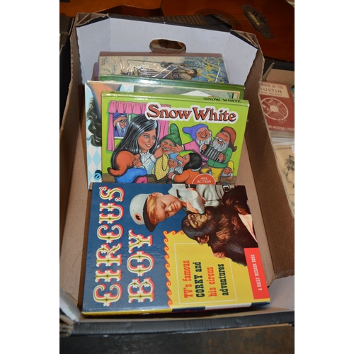 134 - Box of vintage kids pop-up books, etc