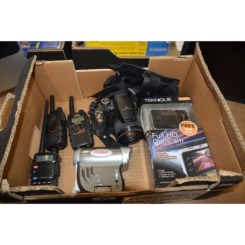 55 - Box of electronic items