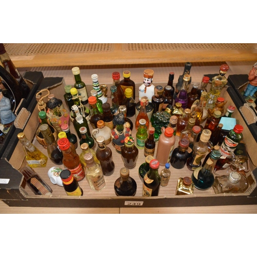 249 - Box of collectable alcoholic miniatures