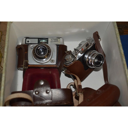 369 - 2 vintage cameras