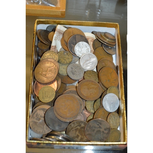 386 - Coins - box of mixed