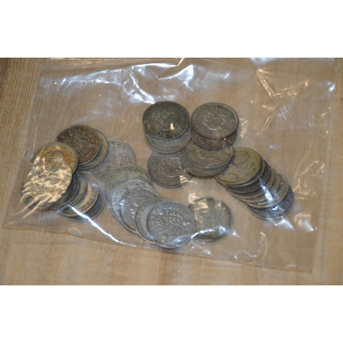 449 - Coins - 30 x threepence