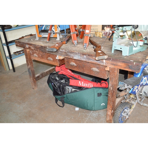 135 - Large work bench