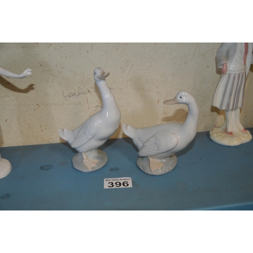 396 - 2 lladro Nao ducks