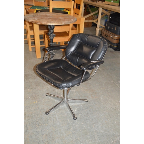 165 - Swivel chair