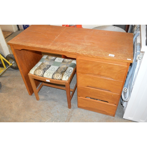 171 - SMall desk & stool