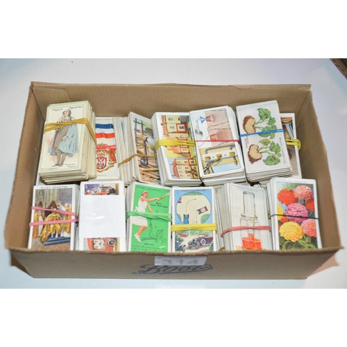 314 - Box of collectable cigarette cards