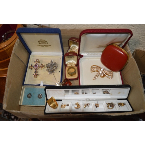 327 - Box of costume jewellery