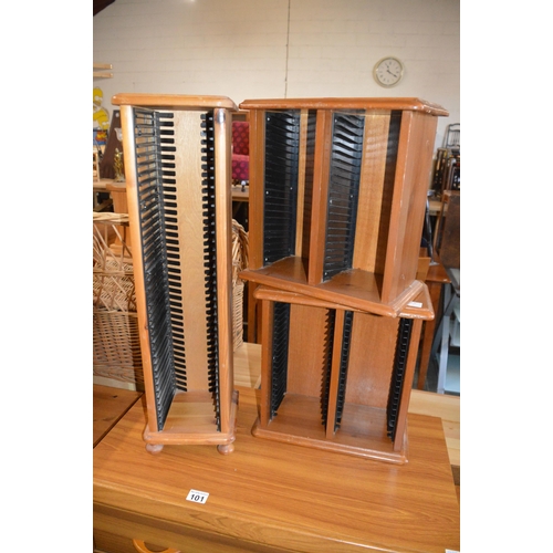 102 - 3 cd racks