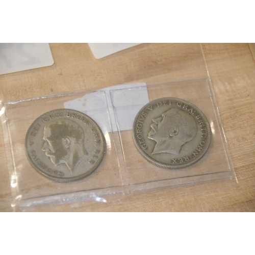 271 - 2 x George V half crowns, 1922/24