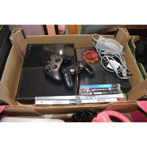 61 - 2 games consoles etc