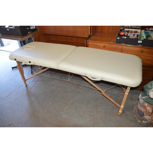 78 - Massage couch