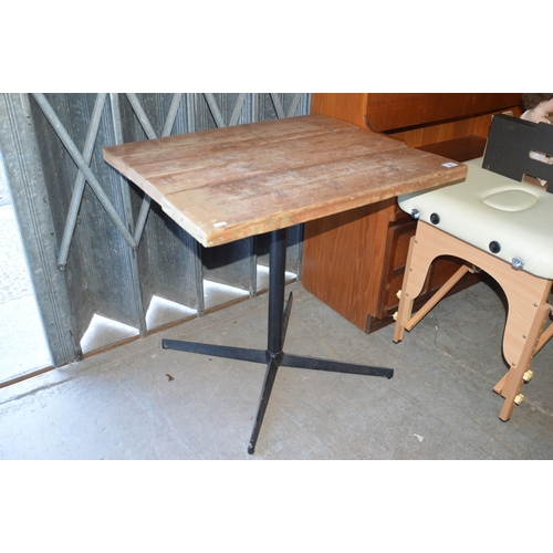 81 - Rustic table