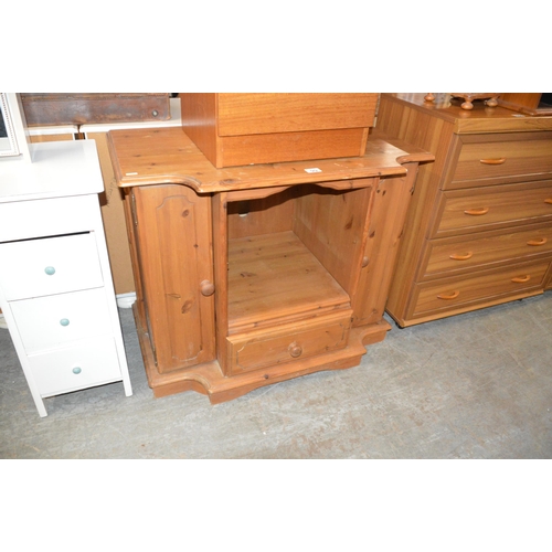 99 - Pine cabinet