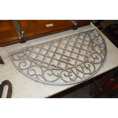 103 - Metal Door mat