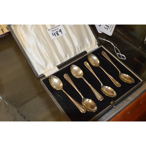 489 - Cased set of sterling silver spoons