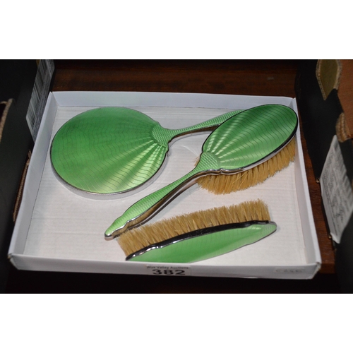 382 - Brush & mirror set