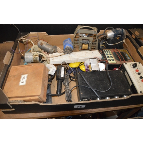 70 - Box of misc electrical items