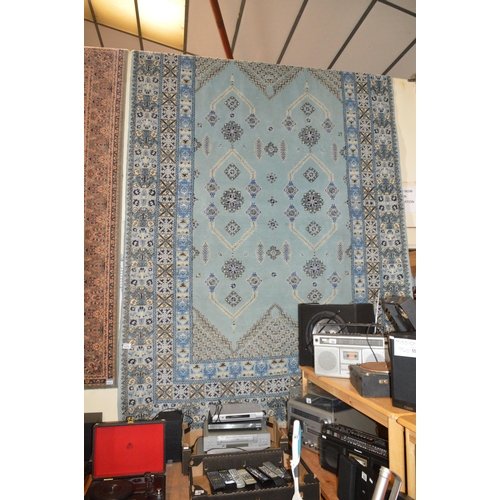 459 - Large patterned carpet, blue