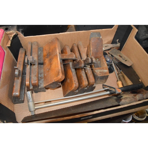 73 - Box of tools