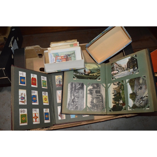 408 - Collection of postcards & collectors cards