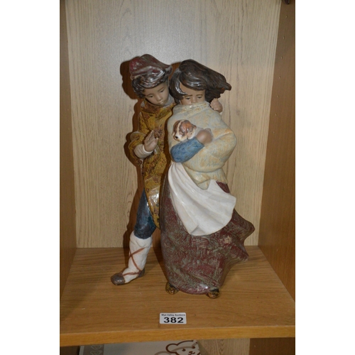 382 - Large Lladro figurine