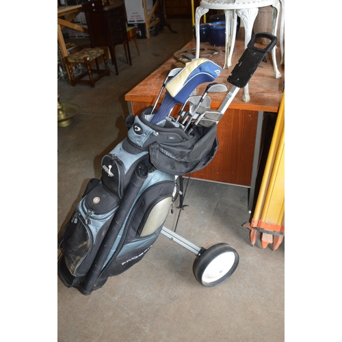 208 - golf clubs & trolley