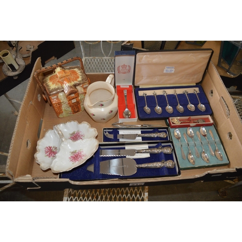 215 - box of misc items, cutlery etc