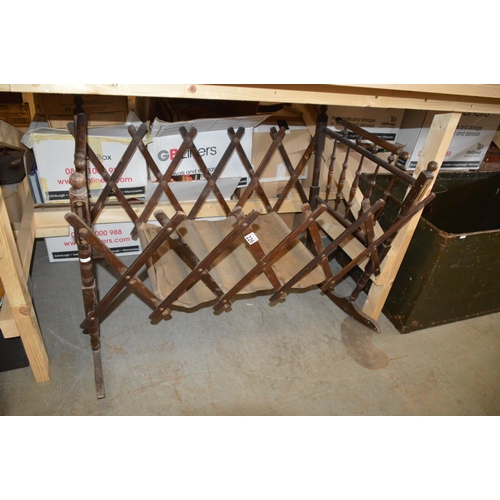 226 - folding vintage crib