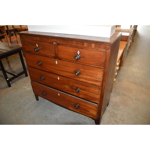 134 - chest of drawers