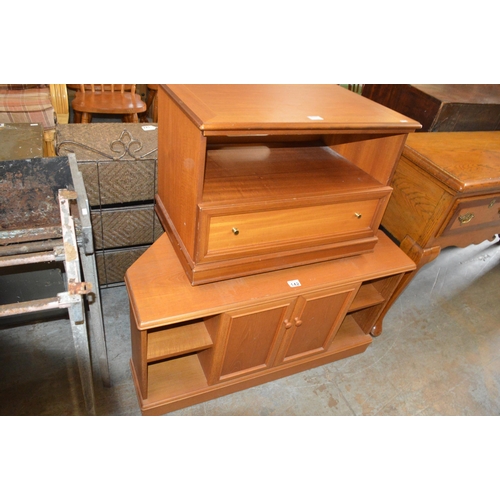 142 - 2 x tv cabinets