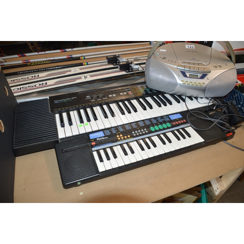 142 - 2 x keyboards & cd radio