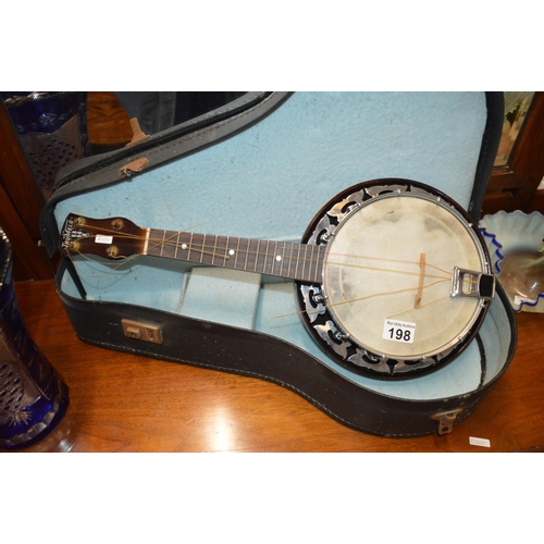 198 - cased banjolele, Trumelo BMI