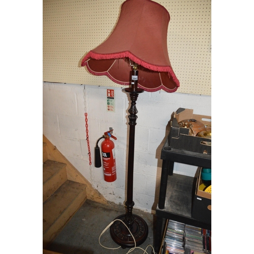 386 - standard lamp & shade