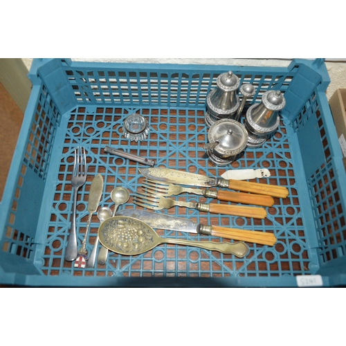 425 - basket of cutlery, etc