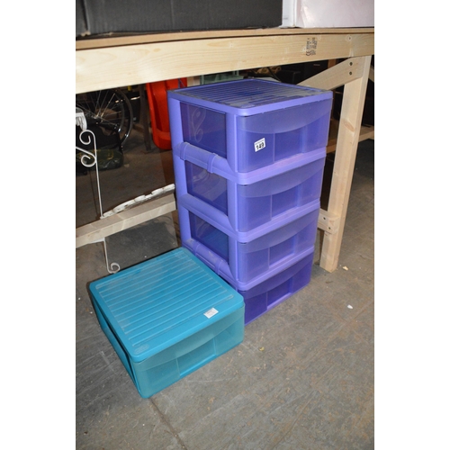 149 - storage drawers