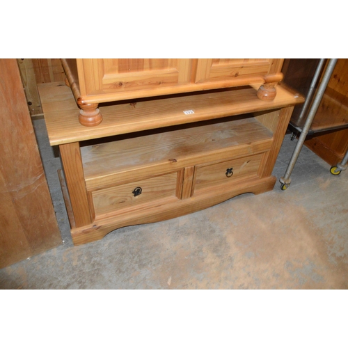 172 - pine cabinet