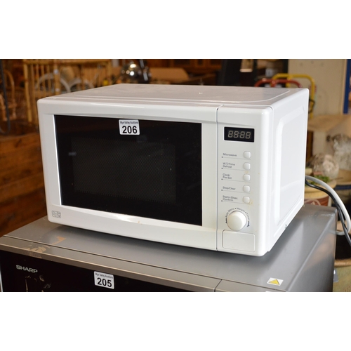 206 - microwave oven