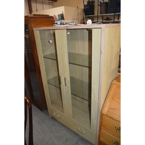 212 - display cabinet