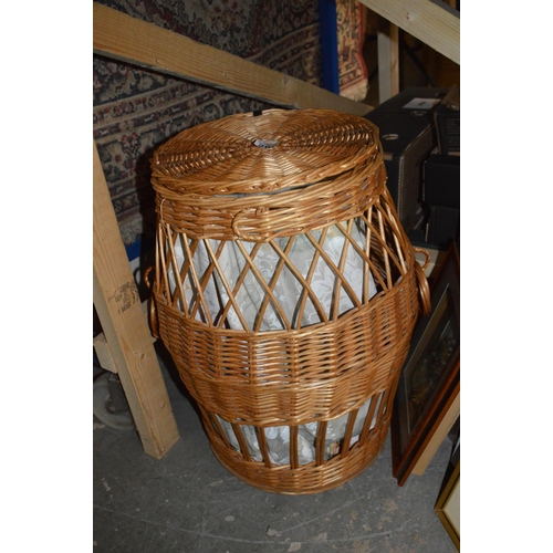 260 - cane laundry bin