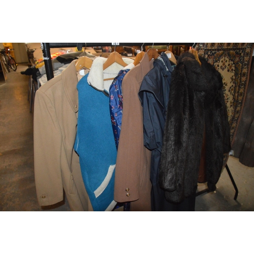 323 - 6 ladies coats