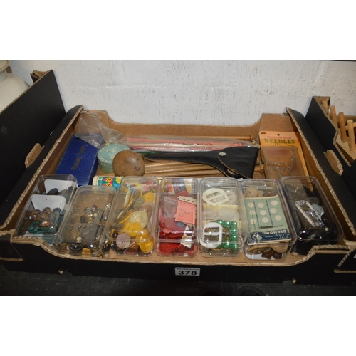 378 - box of sewing items