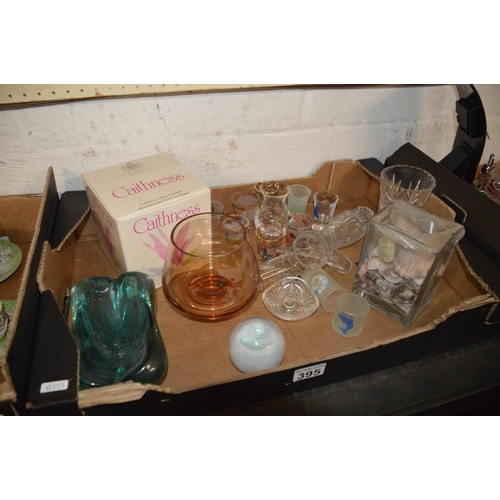 395 - box of glassware