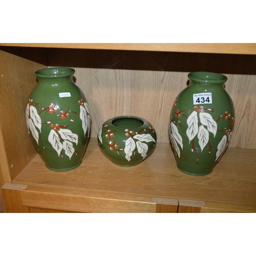 434 - set of 3 matching pots